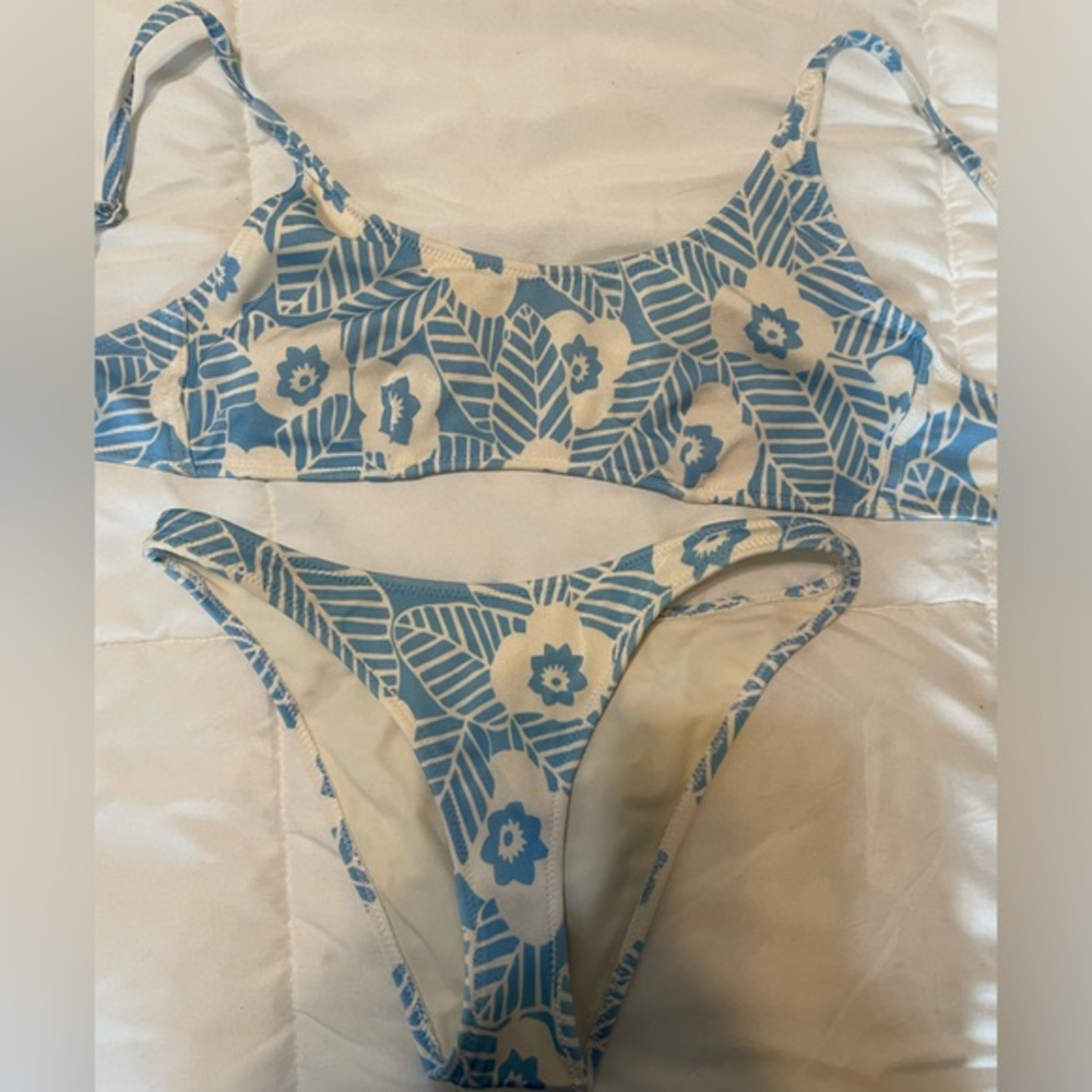 triangl bikini
